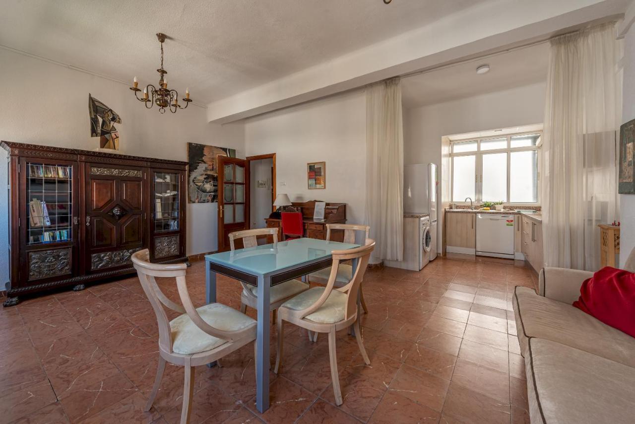 Wide And Traditional- 2Bd 1Bth- Gavidia Sevilha Exterior foto